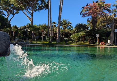 Krásy Ischie s koupáním a možnosti výletů z Bratislavy