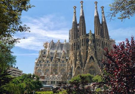 Slunná Barcelona s výletem ke klášteru Montserrat