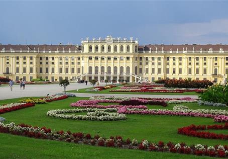 Vídeň a zámek Schönbrunn se ZOO