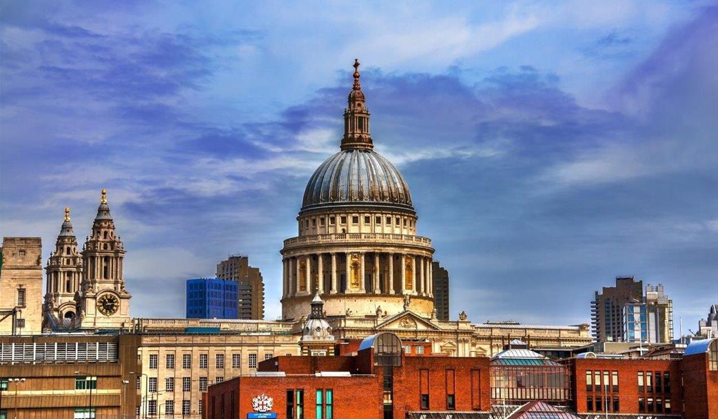 Jarní prázdniny v Londýně letecky z Brna