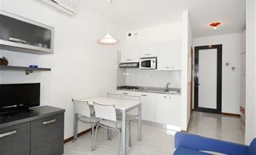 Residence LUXOR_dvoulůžkový pokoj s pristylkou